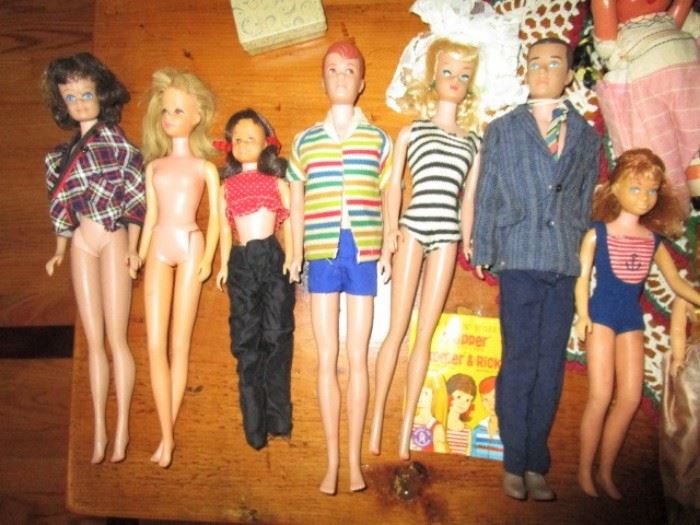 Vintage Barbie & friends dolls