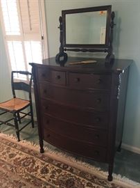 Mid-sized Chest with 6 drawers and removable Mirror on top. Part of a 3-piece Bedroom Set.