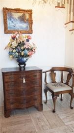 Darling Corner Chair