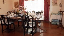 Grand Texas Dining Room filled with Treasures!
