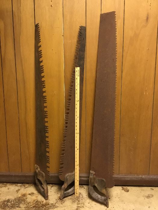 Antique Saws with Wooden Handles https://ctbids.com/#!/description/share/51267