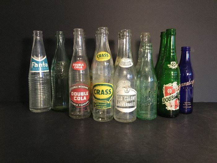 Assorted Vintage Soda Bottles           https://ctbids.com/#!/description/share/51242