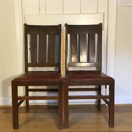 Wooden Chairs https://ctbids.com/#!/description/share/51398