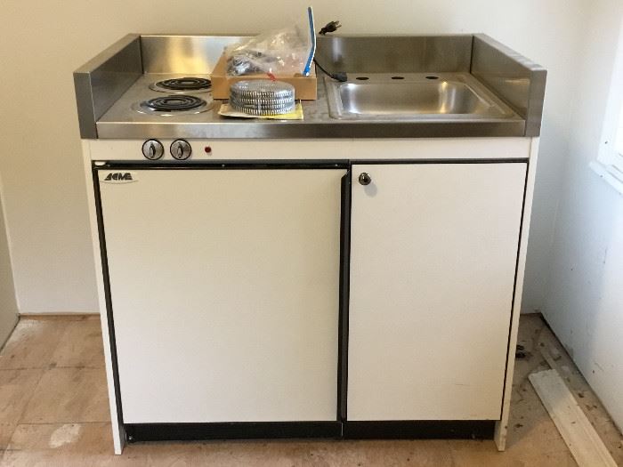 Acme Kitchen Refrigerator/Sink https://ctbids.com/#!/description/share/51421