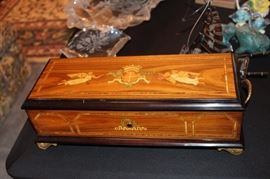 Franklin Mint Grand Opera music box