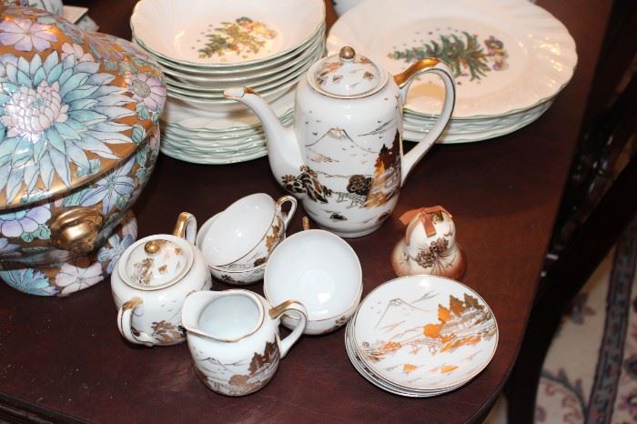 Kutani vintage porcelain tea set