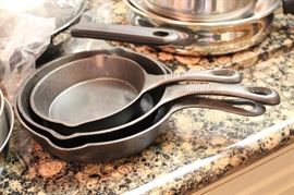 Old Mountain cast iron set