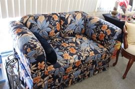 Loveseat with side foldouts