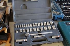 Socket set with case