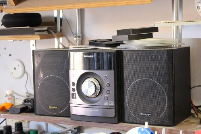 Sharp stereo with speakers