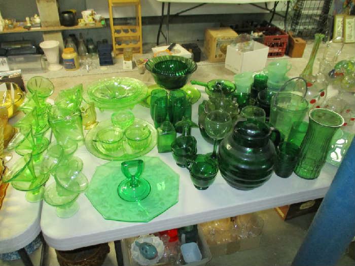VASELINE GLASS, GREEN GLASS