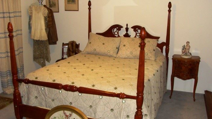 Queen poster bed and mattress