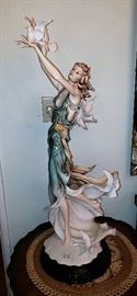 Original limited edition large Giuseppe Armani figurines. Florence sculture d'arte.
