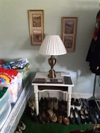 Old school desk, artwork and soooooo many shoes!
