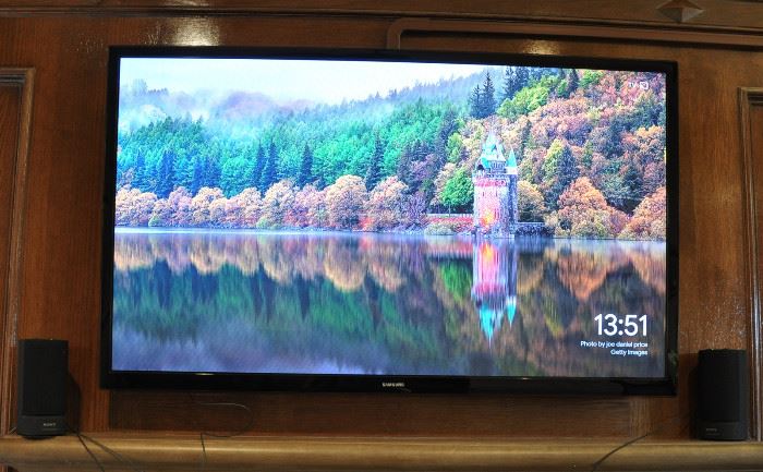 Large Samsung flat screen picture