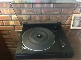 OPTONICA TURNTABLE RP-3300