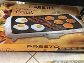 PRESTO ELECTRIC GRIDDLE