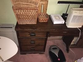 BASSET FURNITURE OFFICE DESK