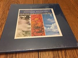 3 LP BOX SET WITH SOUVENIR BOOKLET. THE SEA THE EARTH THE SKY. SEALED