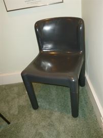 One of 4 Retro Chairs KARTELL , design C. Bartoli
