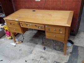 Nice Large Hardwood Maple Desk