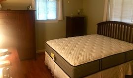 Beautiful Queen Size Bedroom Set