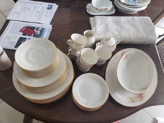 NORITAKE SET
