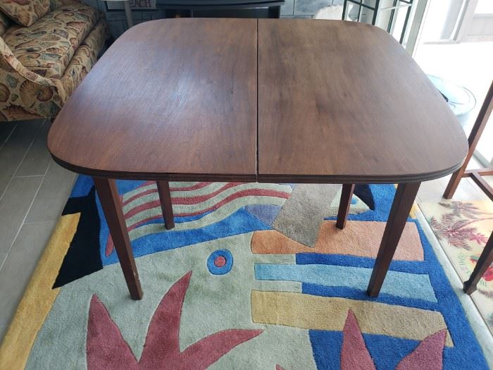 ANTIQUE FROM THE 40'S FOLDING CARD TABLE