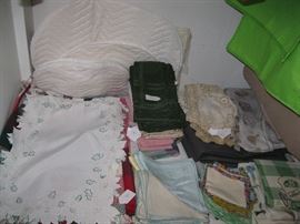 Placemats, Napkins and Doilies