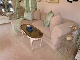 Scalloped Brass-Top Tray Table