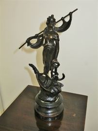 Bronze Heroic Maiden