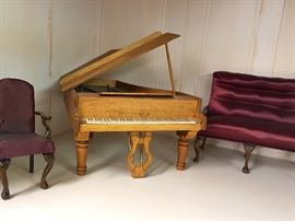 Miniature Doll House Furniture. Assorted Pieces