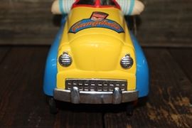 Campbell's car with dolls