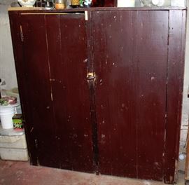 Vintage 2 Door Cabinet