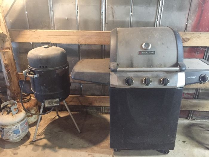Gas grill, smoker and propane tanks