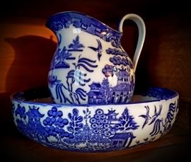 English Willoware Wash Set