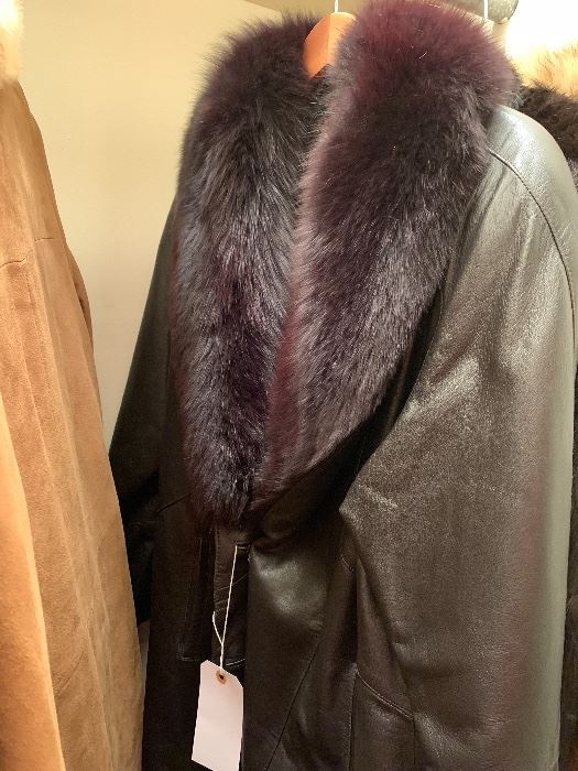 Leather Henig coat with mink collar