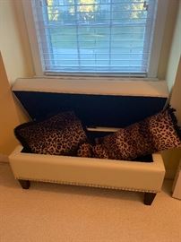 Faux leather storage bench
