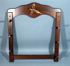 3-Gun Wall Mount Gun Rack with Pheasant Finial, 23" x 29"