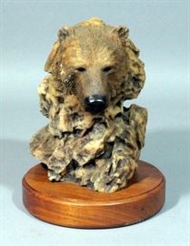 Southpaw Bear Sculpture #7107, 8.5"H