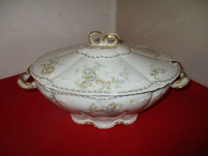 covered serving dish