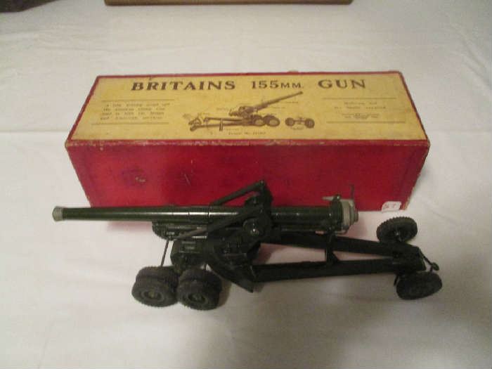 Britains 155mm gun in the original box