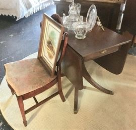 Small Drop Leaf Duncan Phyfe Mahogany Table