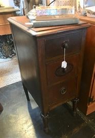 Small 3-Drawer Chest