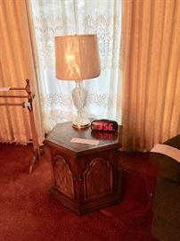 Side table and Lamp, as well as clock