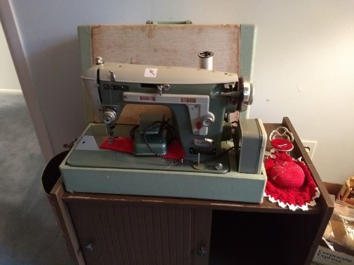 New home portable sewing machine