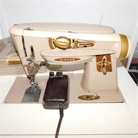 Singer Rocketeer Sewing machine