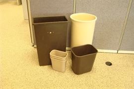 Lot of 6 Various Sized Rubbermaid Waste Baskets
