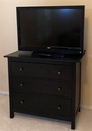 3-Drawer IKEA Chest VIZIO 32" E 421VO
Dynex Blu-ray