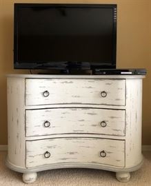 Potato Barn Curved Front Chest (Beautiful!), Insignia 42", Sony DVD Recorder